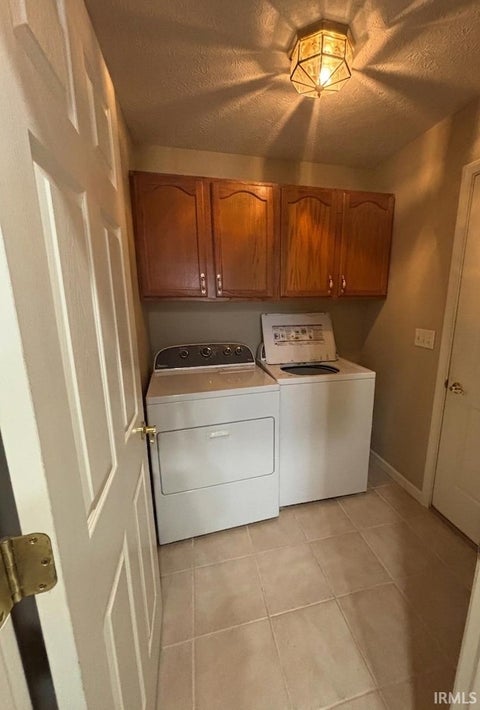 Tiny photo for 520 Riecken Drive, Evansville, IN 47711 (MLS # 202624672)