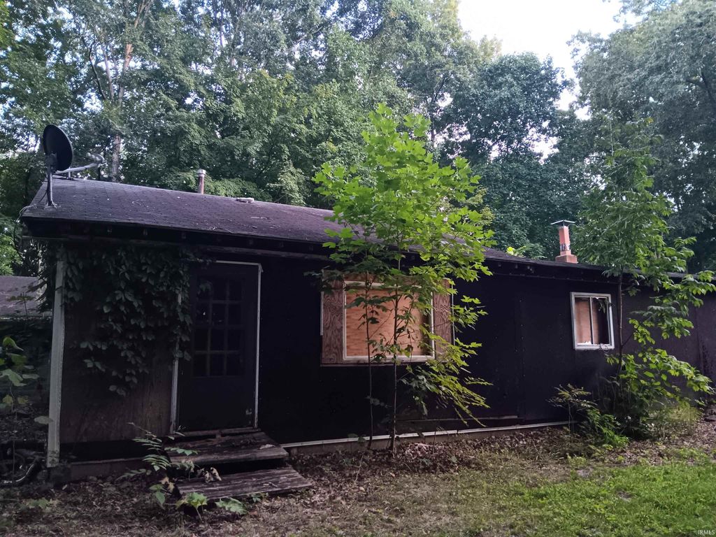 Photo of 4336 Almond Road, Cloverdale, IN 46120 (MLS # 202536056)