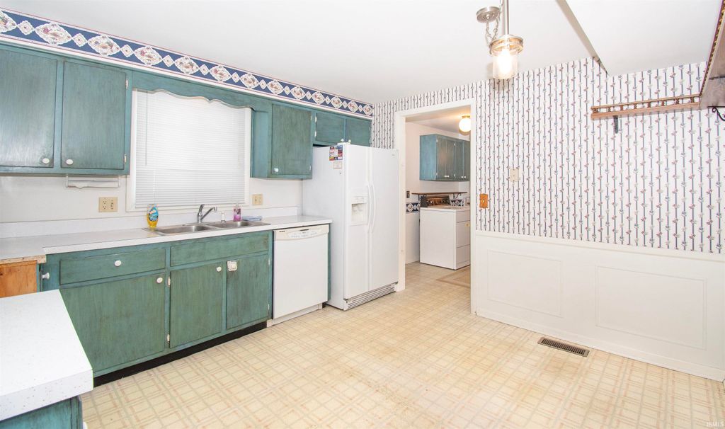 Photo of 270 N 035, Lagrange, IN 46761 (MLS # 202604146)