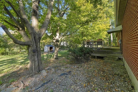 Tiny photo for 16 S Stickler Road, Columbia City, IN 46725 (MLS # 202640938)