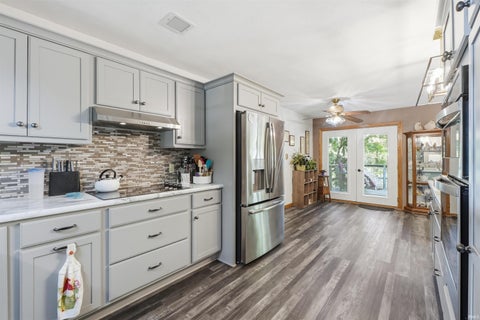 Tiny photo for 16 S Stickler Road, Columbia City, IN 46725 (MLS # 202640938)
