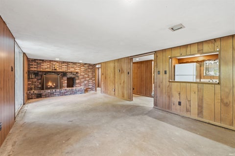 Tiny photo for 16 S Stickler Road, Columbia City, IN 46725 (MLS # 202640938)