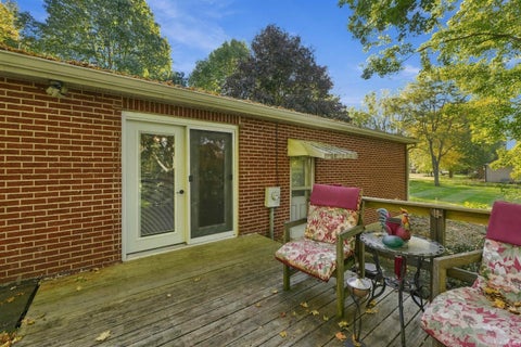 Tiny photo for 16 S Stickler Road, Columbia City, IN 46725 (MLS # 202640938)