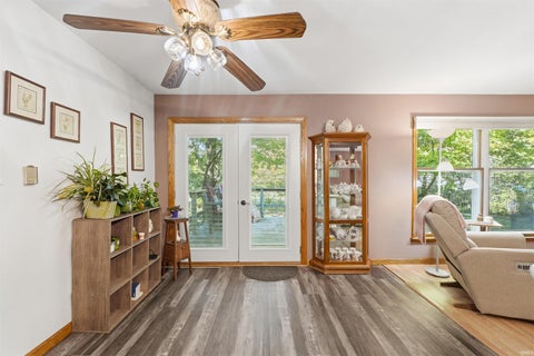 Tiny photo for 16 S Stickler Road, Columbia City, IN 46725 (MLS # 202640938)