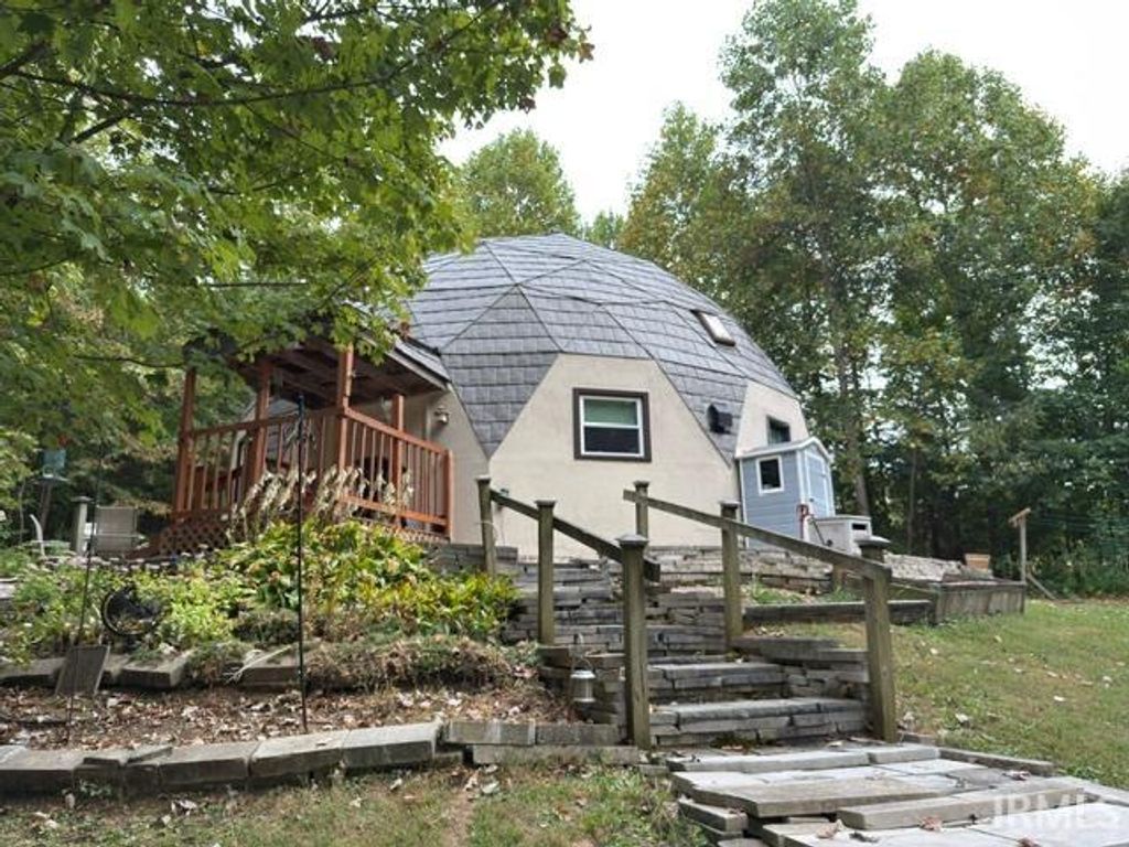 Photo of 6311 W Tarkington Lane, Bloomington, IN 47403 (MLS # 202538233)