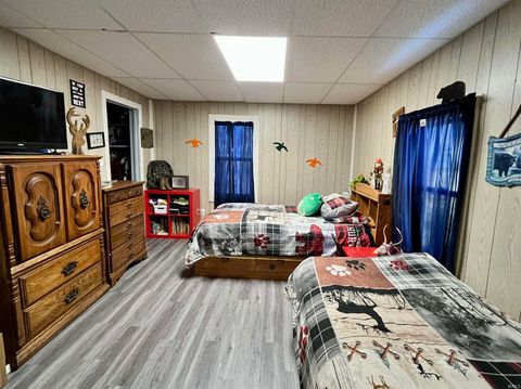 Tiny photo for 419 S Third Street, Boonville, IN 47610 (MLS # 202549877)