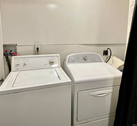 Tiny photo for 419 S Third Street, Boonville, IN 47610 (MLS # 202549877)