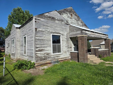 Tiny photo for 504 N Main Street, Bicknell, IN 47512 (MLS # 202624870)