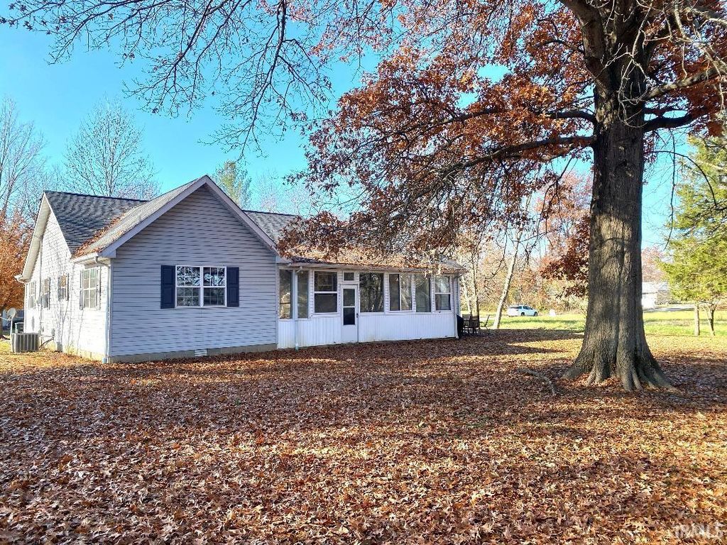 Photo of 889 7th St. NE Street, Linton, IN 47441 (MLS # 202547600)