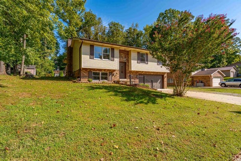 Tiny photo for 1207 Westwood Hills Drive, Evansville, IN 47720 (MLS # 202638689)
