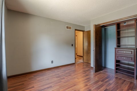 Tiny photo for 1207 Westwood Hills Drive, Evansville, IN 47720 (MLS # 202638689)