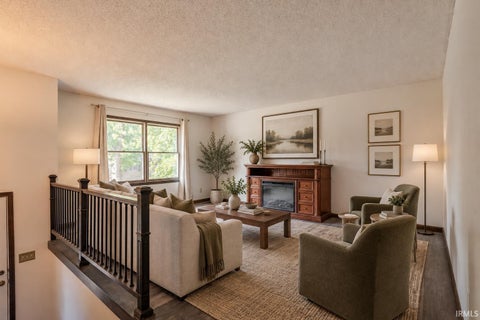Tiny photo for 1207 Westwood Hills Drive, Evansville, IN 47720 (MLS # 202638689)