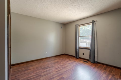 Tiny photo for 1207 Westwood Hills Drive, Evansville, IN 47720 (MLS # 202638689)