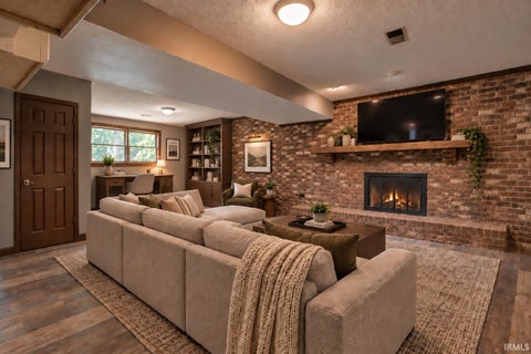 Tiny photo for 1207 Westwood Hills Drive, Evansville, IN 47720 (MLS # 202638689)