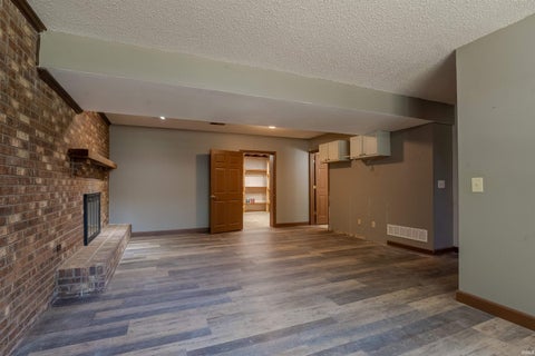 Tiny photo for 1207 Westwood Hills Drive, Evansville, IN 47720 (MLS # 202638689)