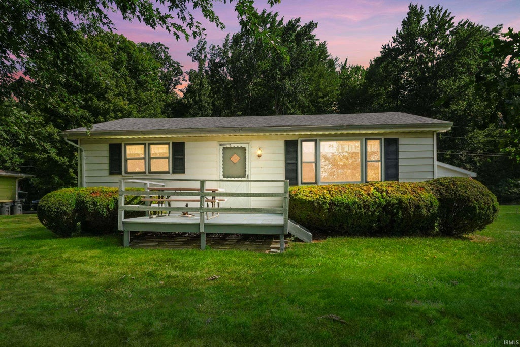 Photo of 1130 E 670 S, Wolcottville, IN 46795 (MLS # 202626595)