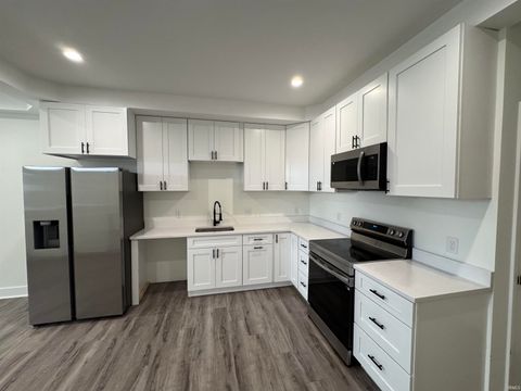 Tiny photo for 2286 N Cooper Unit #D St, Kokomo, IN 46901 (MLS # 202533234)