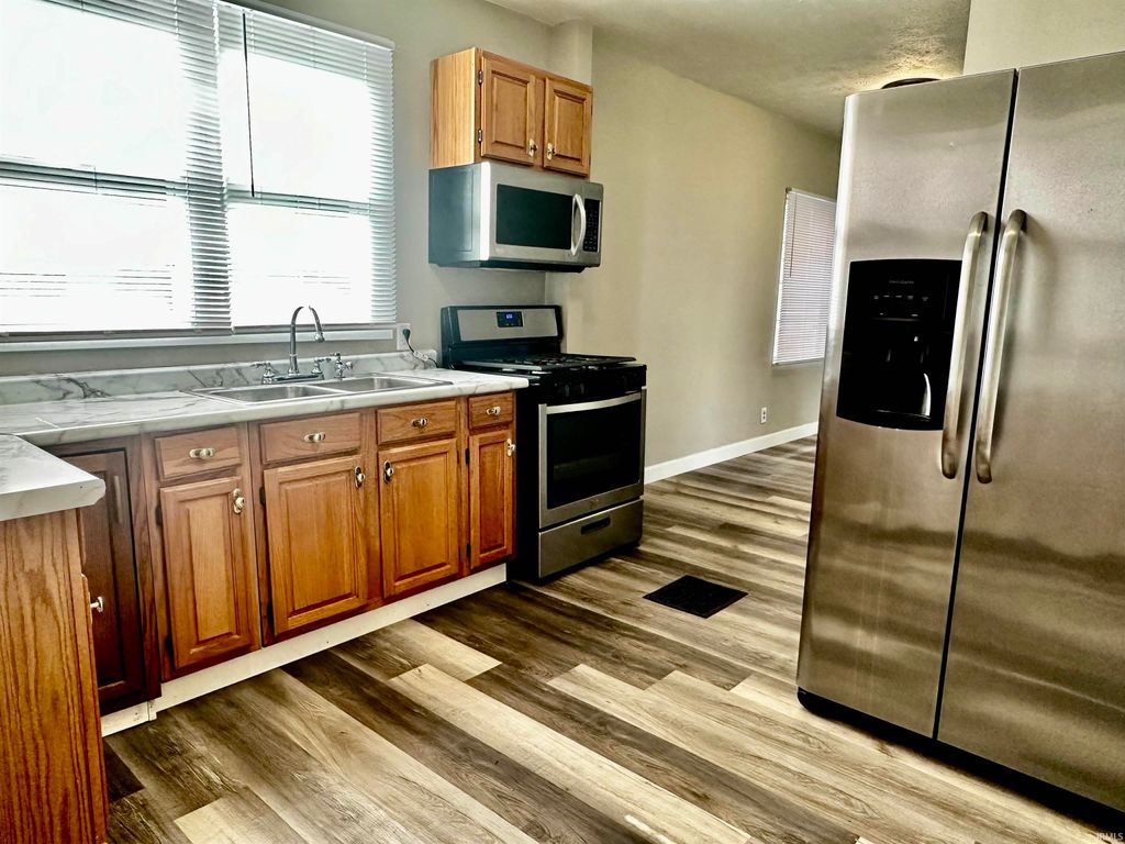 Photo of 225 W Washington St, Elkhart, IN 46516 (MLS # 202611016)