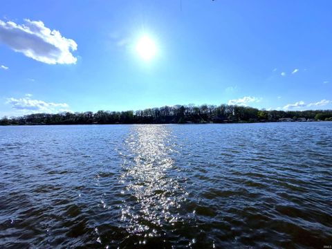 Tiny photo for 10592 N C & C Beach Drive, Monticello, IN 47960 (MLS # 202614007)