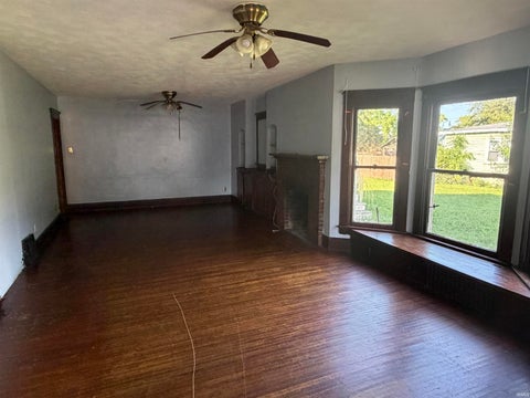 Tiny photo for 318 Clifford Avenue, Union City, IN 47390 (MLS # 202637844)