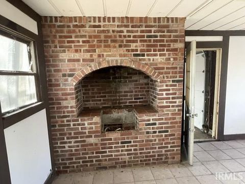 Tiny photo for 3777 N State Road 25, Logansport, IN 46947 (MLS # 202548108)