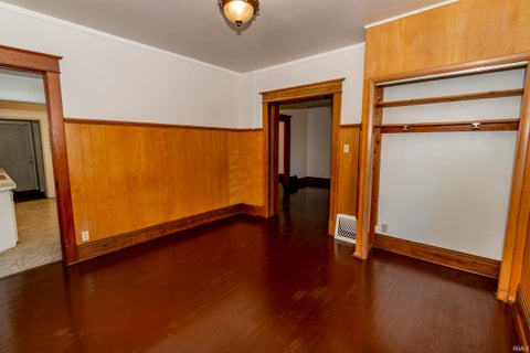 Tiny photo for 1010 Vassar Avenue, South Bend, IN 46616 (MLS # 202643719)