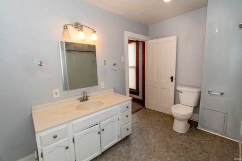 Tiny photo for 1010 Vassar Avenue, South Bend, IN 46616 (MLS # 202643719)