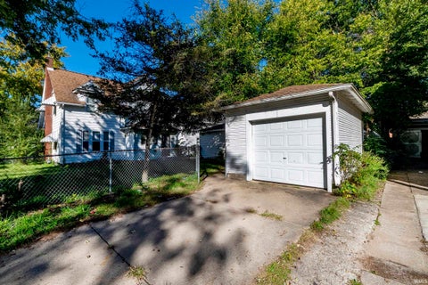 Tiny photo for 1010 Vassar Avenue, South Bend, IN 46616 (MLS # 202643719)