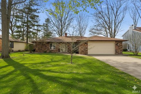 Photo of 4801 N Camelot Drive, Muncie, IN 47304 (MLS # 202604788)