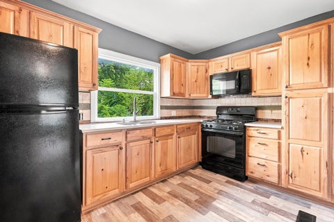Tiny photo for 212 W LINCOLNWAY Road, Ligonier, IN 46767 (MLS # 202630806)