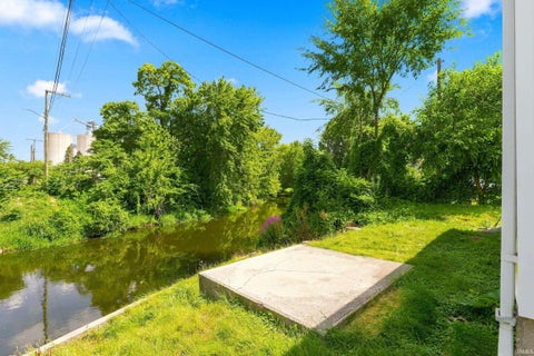 Tiny photo for 212 W LINCOLNWAY Road, Ligonier, IN 46767 (MLS # 202630806)