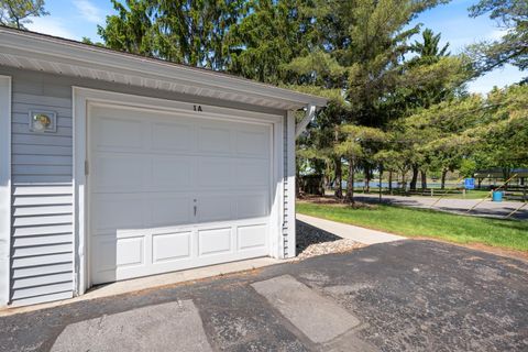 Tiny photo for 800 E Arthur Street #1A, Warsaw, IN 46580 (MLS # 202617745)