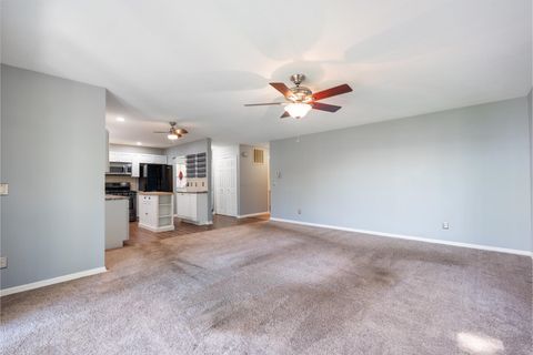 Tiny photo for 800 E Arthur Street #1A, Warsaw, IN 46580 (MLS # 202617745)