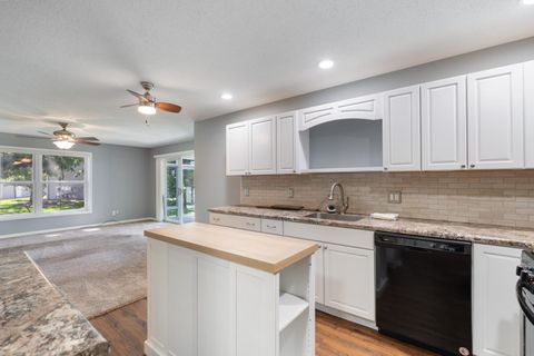 Tiny photo for 800 E Arthur Street #1A, Warsaw, IN 46580 (MLS # 202617745)