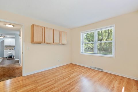 Tiny photo for 800 E Arthur Street #1A, Warsaw, IN 46580 (MLS # 202617745)