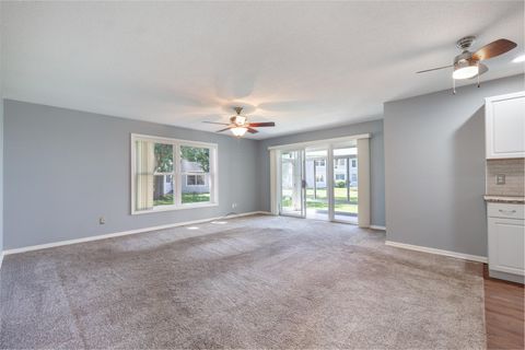 Tiny photo for 800 E Arthur Street #1A, Warsaw, IN 46580 (MLS # 202617745)