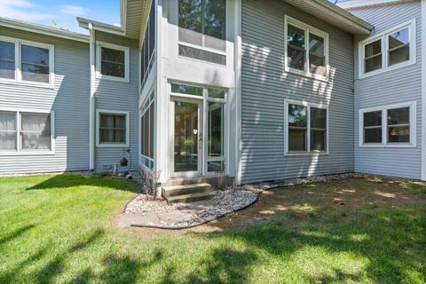 Tiny photo for 800 E Arthur Street #1A, Warsaw, IN 46580 (MLS # 202617745)