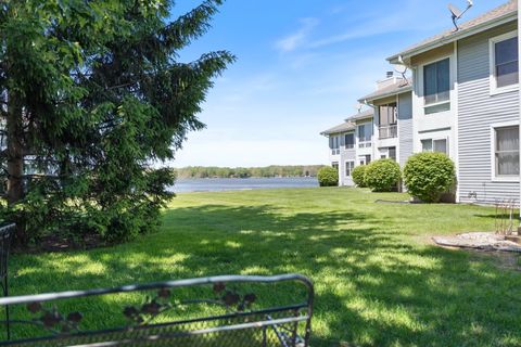 Tiny photo for 800 E Arthur Street #1A, Warsaw, IN 46580 (MLS # 202617745)