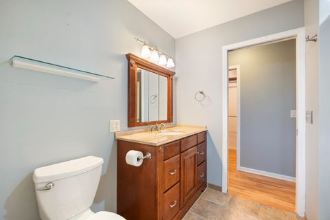 Tiny photo for 800 E Arthur Street #1A, Warsaw, IN 46580 (MLS # 202617745)