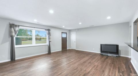 Tiny photo for 14505 Coldwater Road Rd, Fort Wayne, IN 46845 (MLS # 202618747)