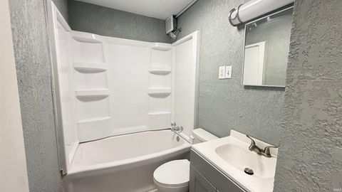 Tiny photo for 5515 Plaza Drive, Fort Wayne, IN 46806 (MLS # 202613815)