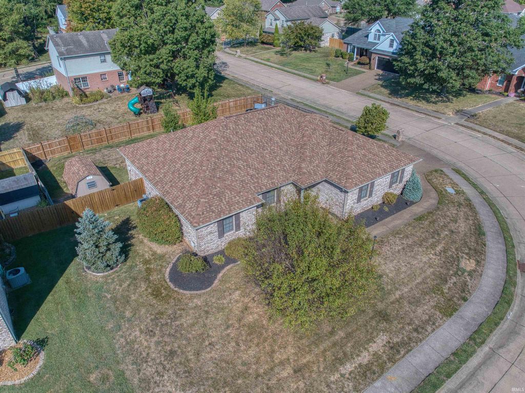 Photo of 6655 Oak View Court, Newburgh, IN 47630 (MLS # 202607062)