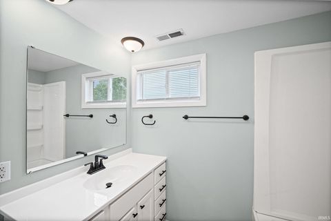 Tiny photo for 3049 S Park Road, Kokomo, IN 46902 (MLS # 202619760)
