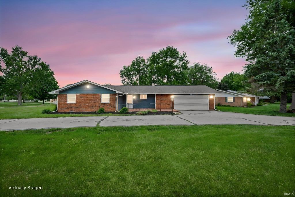 Photo of 3049 S Park Road, Kokomo, IN 46902 (MLS # 202619760)