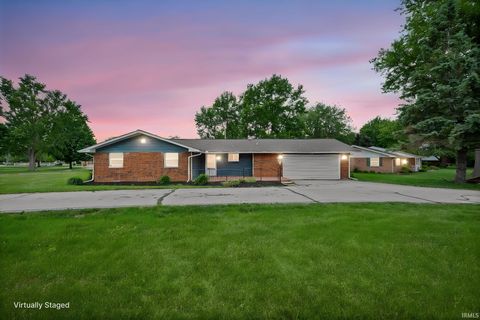 Photo of 3049 S Park Road, Kokomo, IN 46902 (MLS # 202619760)