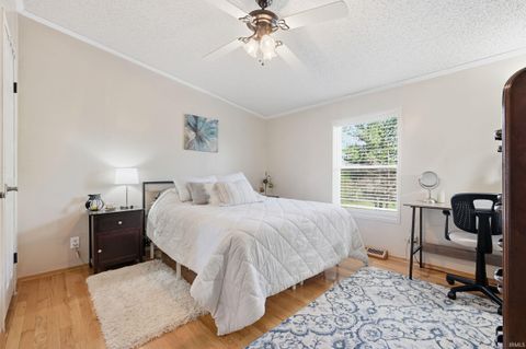 Tiny photo for 2975 W Mohee Road, Hartford City, IN 47348 (MLS # 202612361)