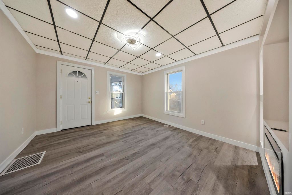 Photo of 1903 S Kerth Avenue, Evansville, IN 47714 (MLS # 202549098)