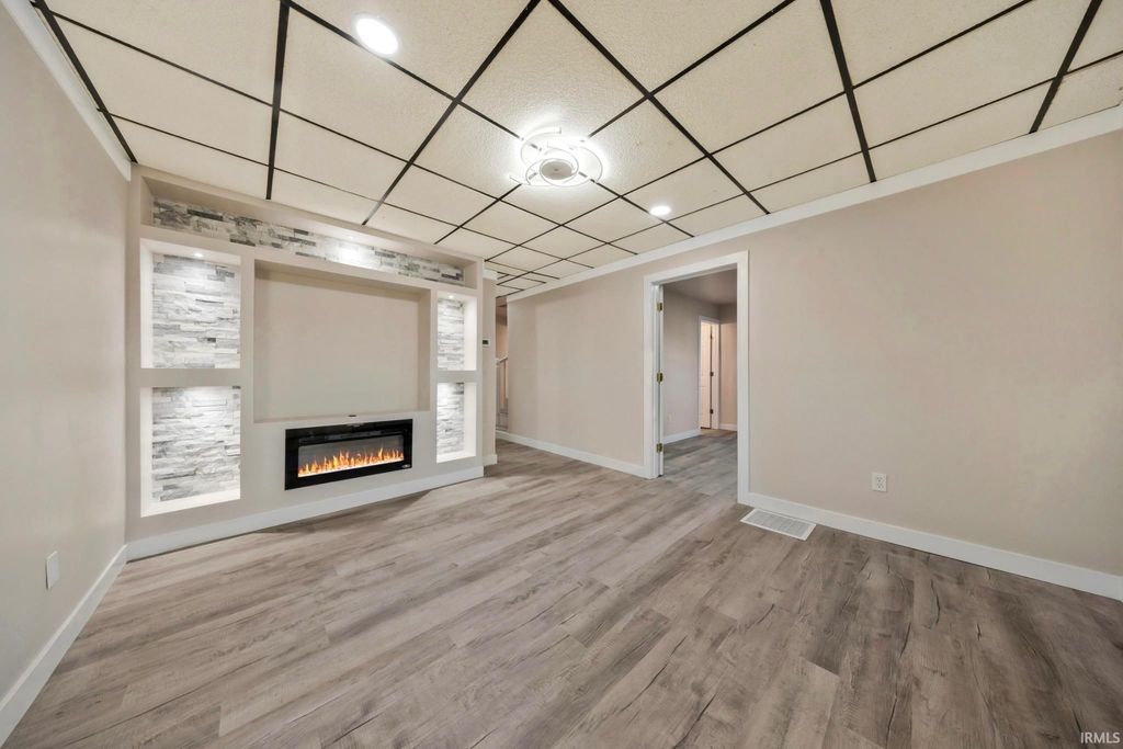 Photo of 1903 S Kerth Avenue, Evansville, IN 47714 (MLS # 202549098)