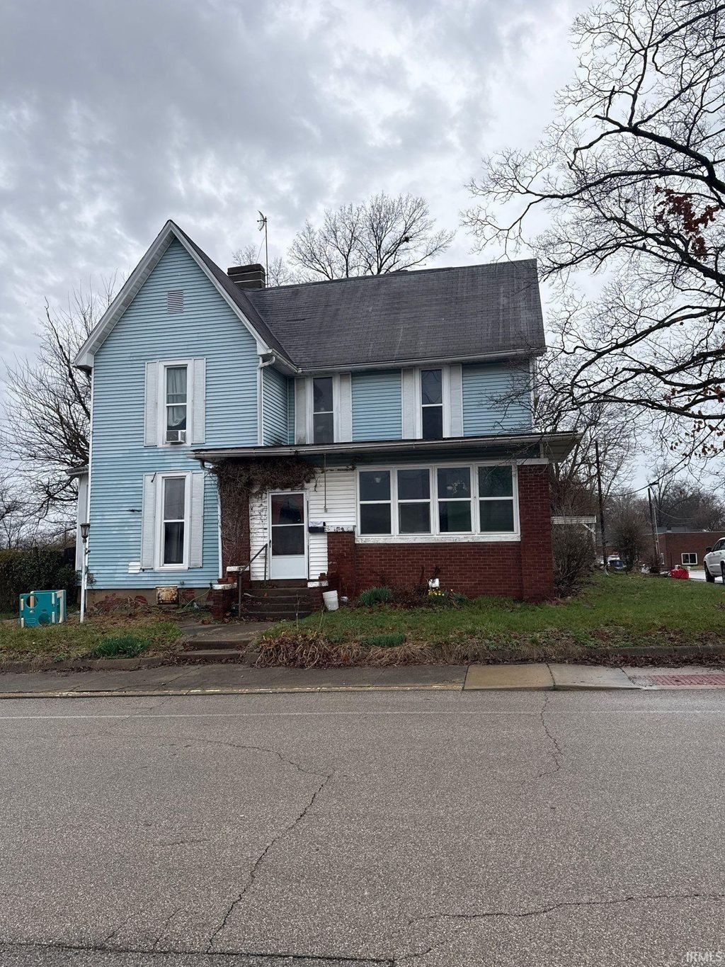 Photo of 401 S Fourth Street, Boonville, IN 47601 (MLS # 202610454)