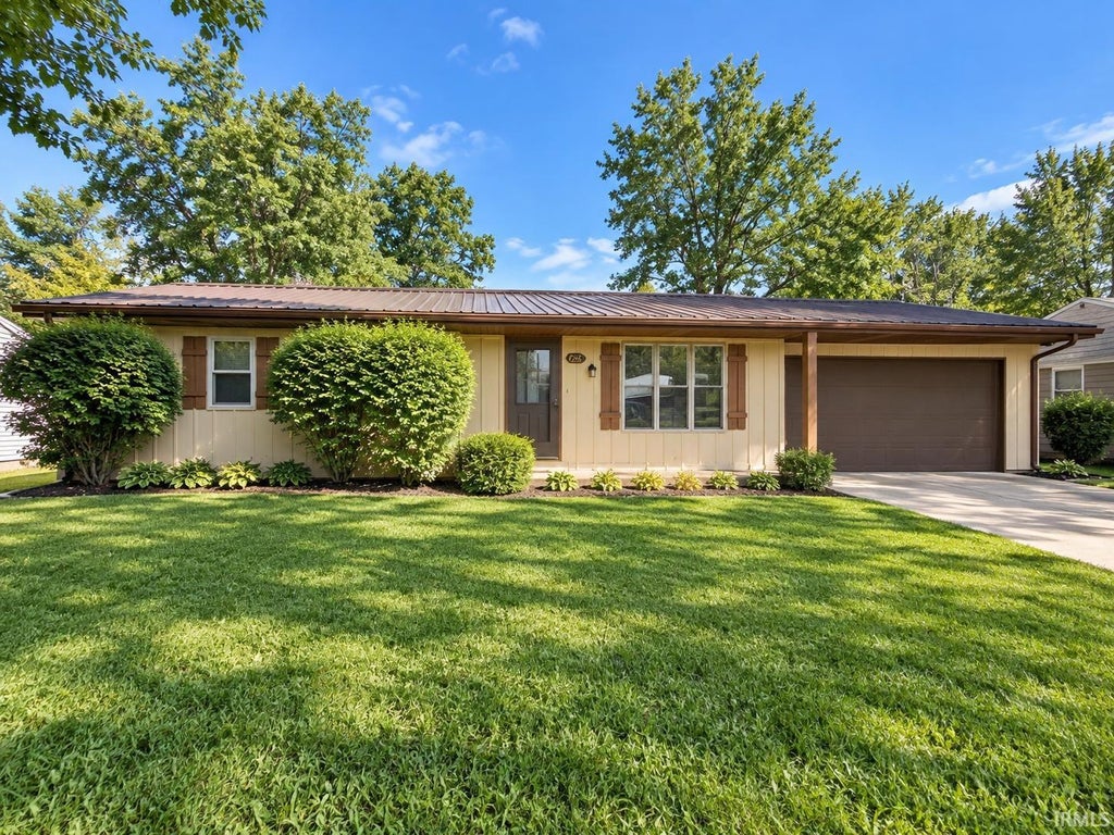 Photo of 7908 S Hickory Lane, Daleville, IN 47334 (MLS # 202638178)